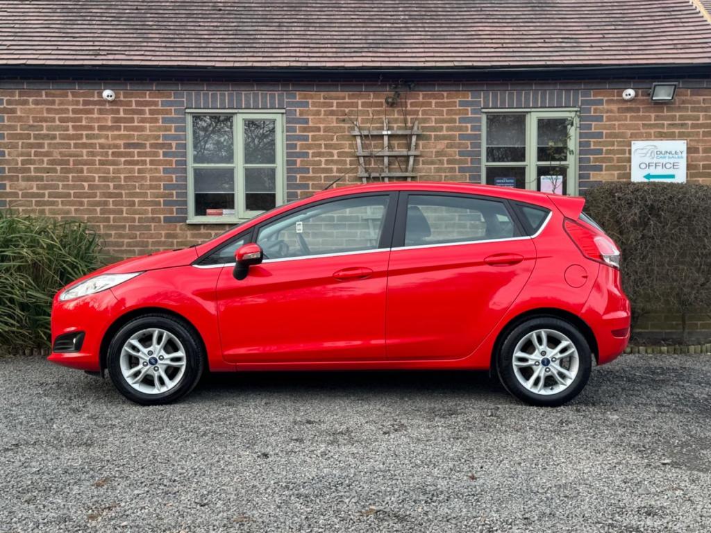 FORD FIESTA 1.25 Zetec Euro 5 5dr 2015