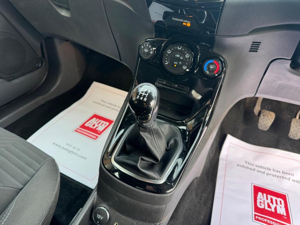 FORD FIESTA 1.25 Zetec Euro 5 5dr 2015