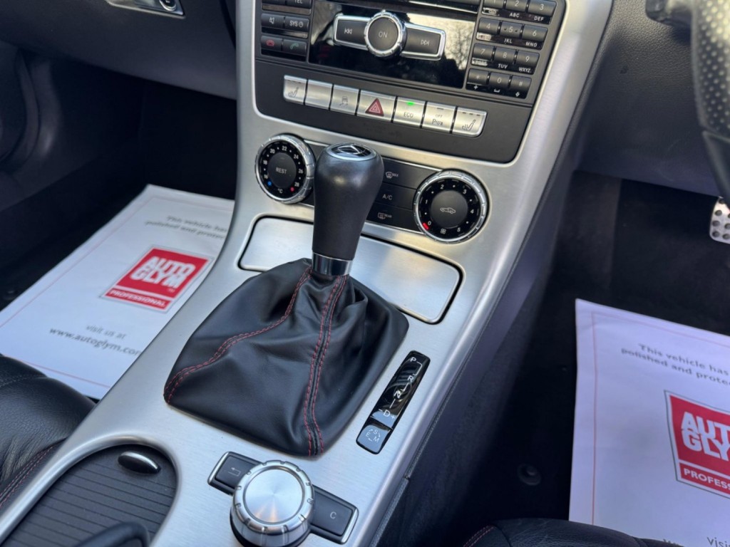 MERCEDES-BENZ SLK 1.8 SLK200 BlueEfficiency AMG Sport G-Tronic+ Euro 5 (s/s) 2dr 2011