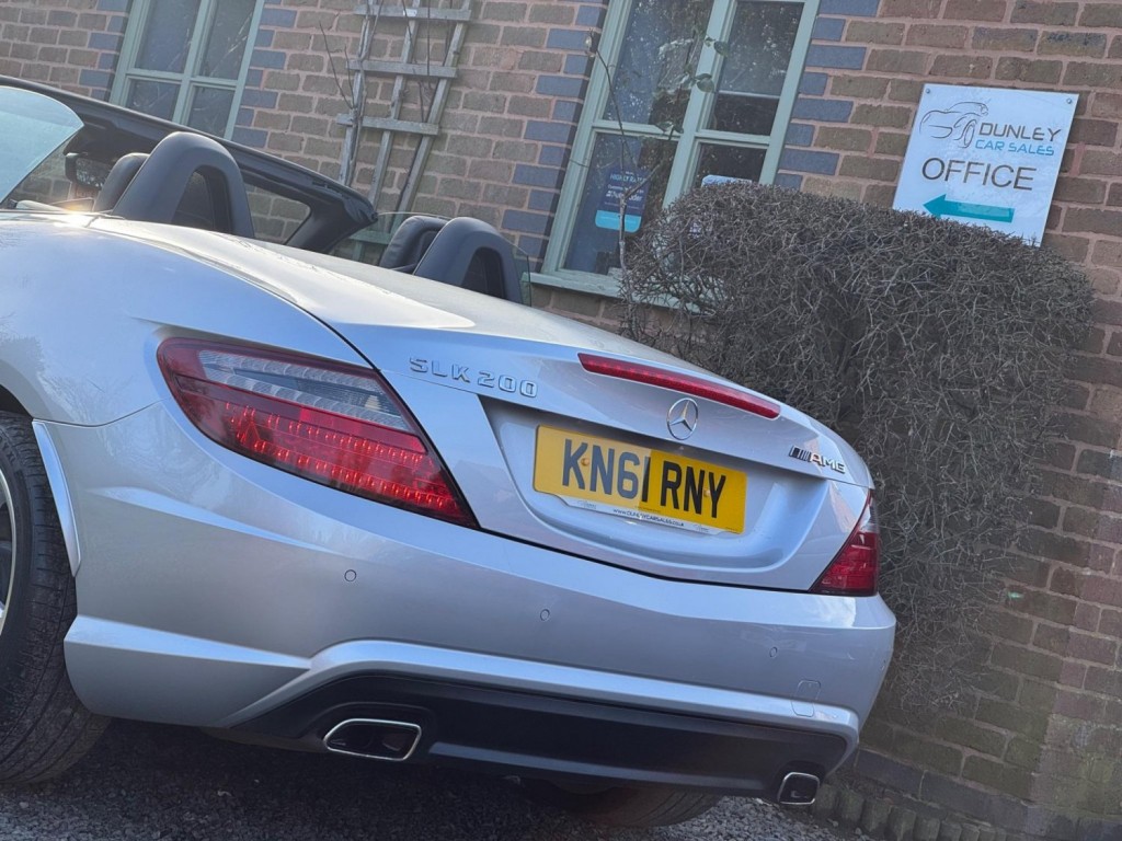 MERCEDES-BENZ SLK 1.8 SLK200 BlueEfficiency AMG Sport G-Tronic+ Euro 5 (s/s) 2dr 2011