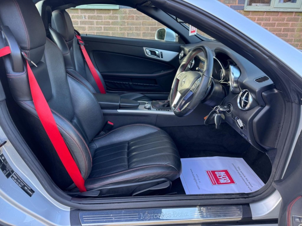 MERCEDES-BENZ SLK 1.8 SLK200 BlueEfficiency AMG Sport G-Tronic+ Euro 5 (s/s) 2dr 2011