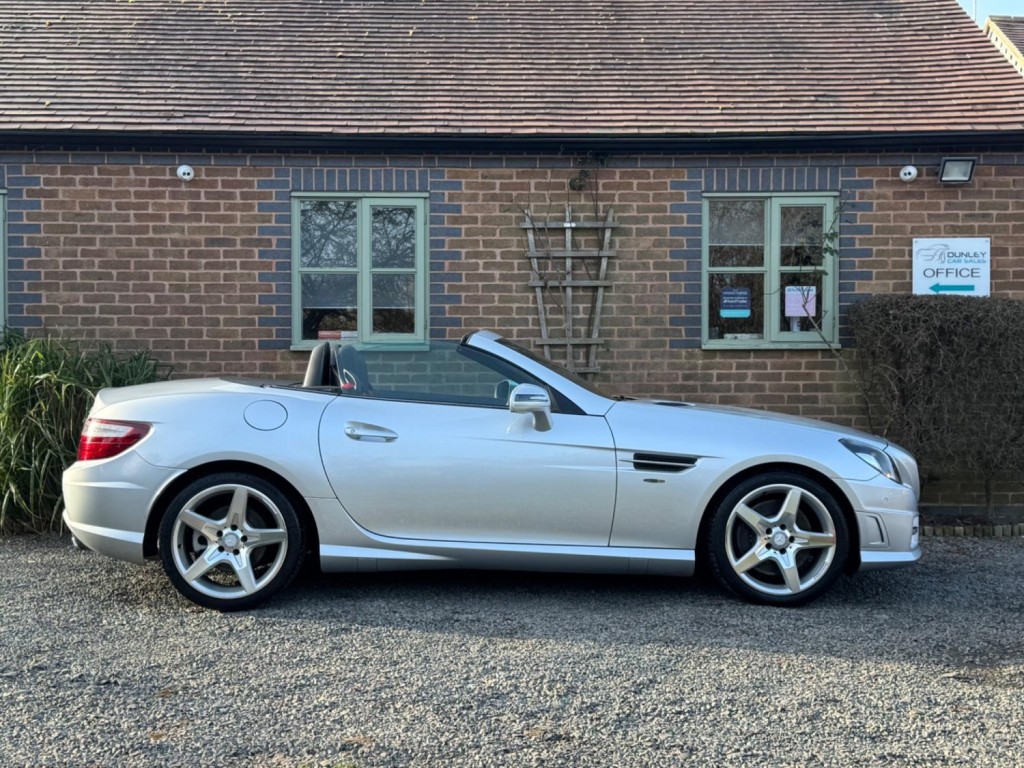 MERCEDES-BENZ SLK 1.8 SLK200 BlueEfficiency AMG Sport G-Tronic+ Euro 5 (s/s) 2dr 2011