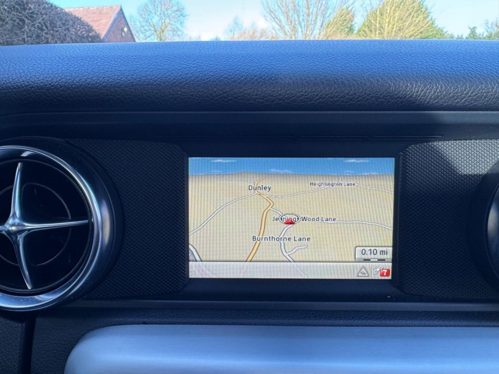 MERCEDES-BENZ SLK 1.8 SLK200 BlueEfficiency AMG Sport G-Tronic+ Euro 5 (s/s) 2dr 2011