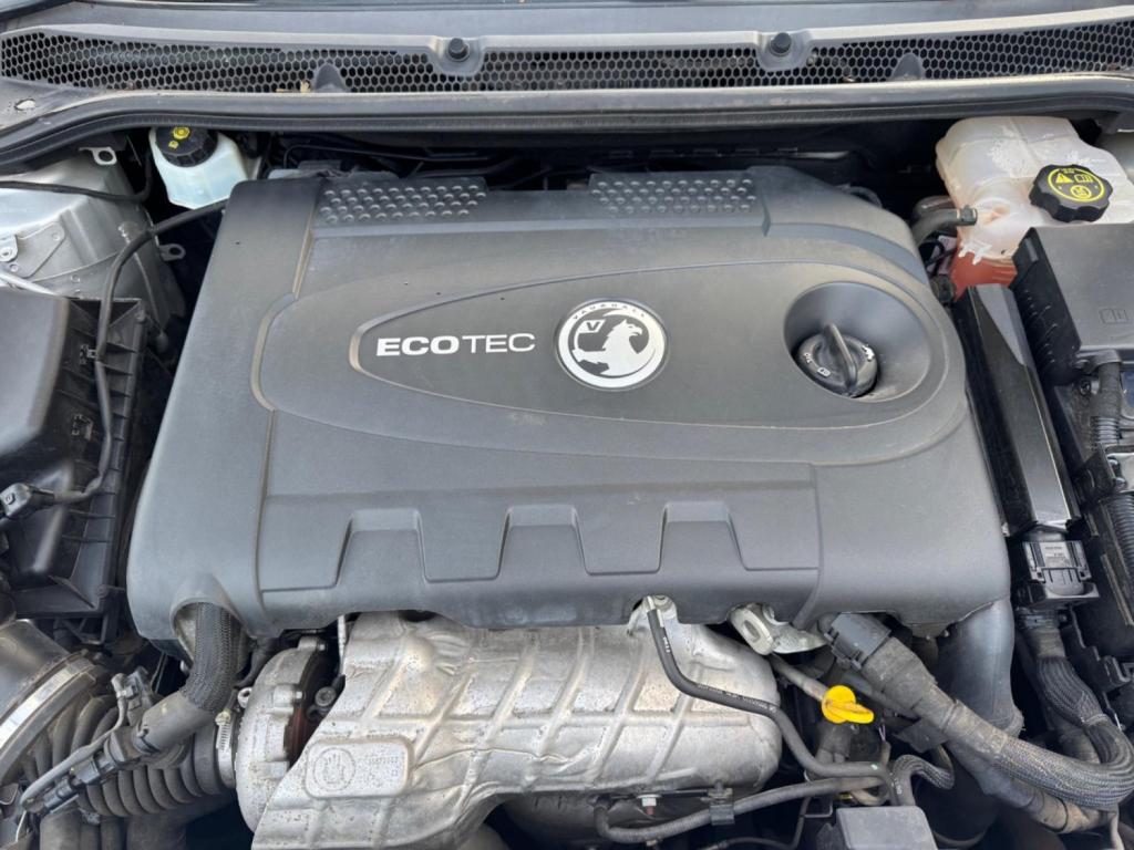 VAUXHALL ASTRA 2.0 CDTi ecoFLEX SRi Euro 5 (s/s) 5dr 2013