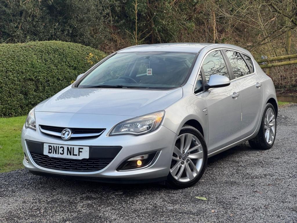 VAUXHALL ASTRA 2.0 CDTi ecoFLEX SRi Euro 5 (s/s) 5dr 2013