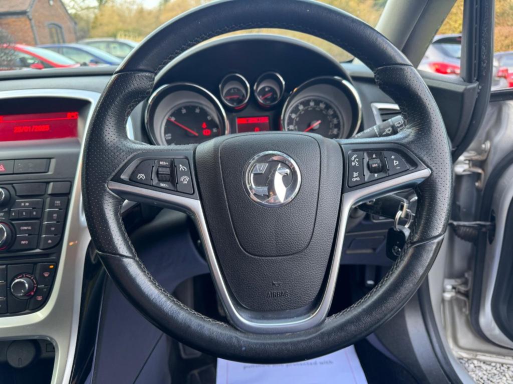 VAUXHALL ASTRA 2.0 CDTi ecoFLEX SRi Euro 5 (s/s) 5dr 2013