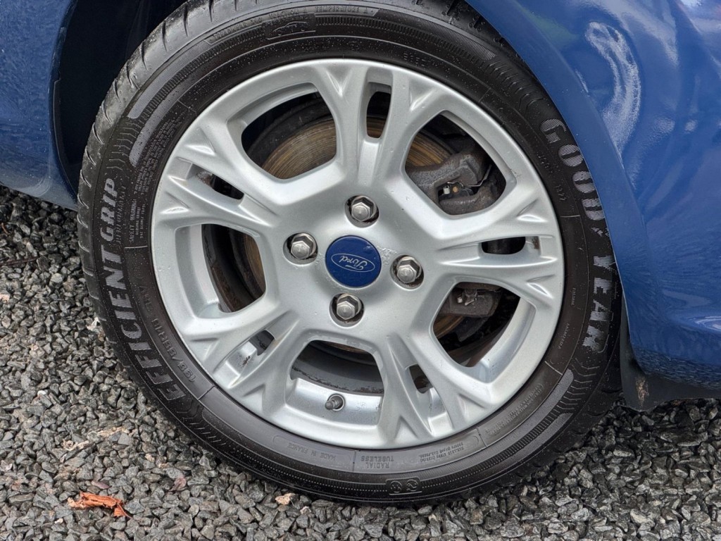 FORD FIESTA 1.5 TDCi Style Euro 6 5dr 2015