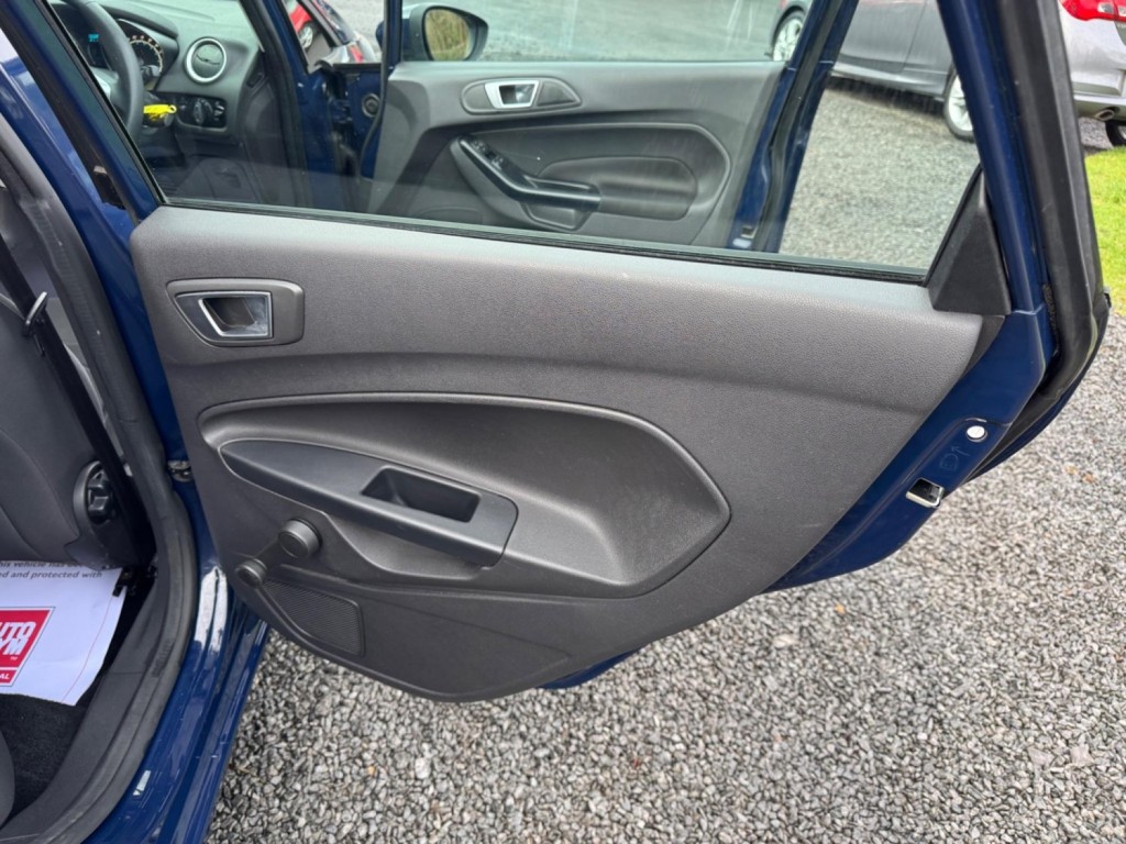FORD FIESTA 1.5 TDCi Style Euro 6 5dr 2015