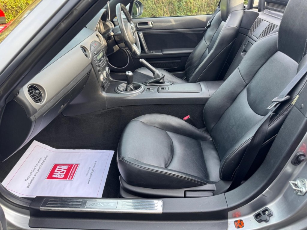 MAZDA MX-5 2.0i Sport Tech Euro 4 2dr 2010