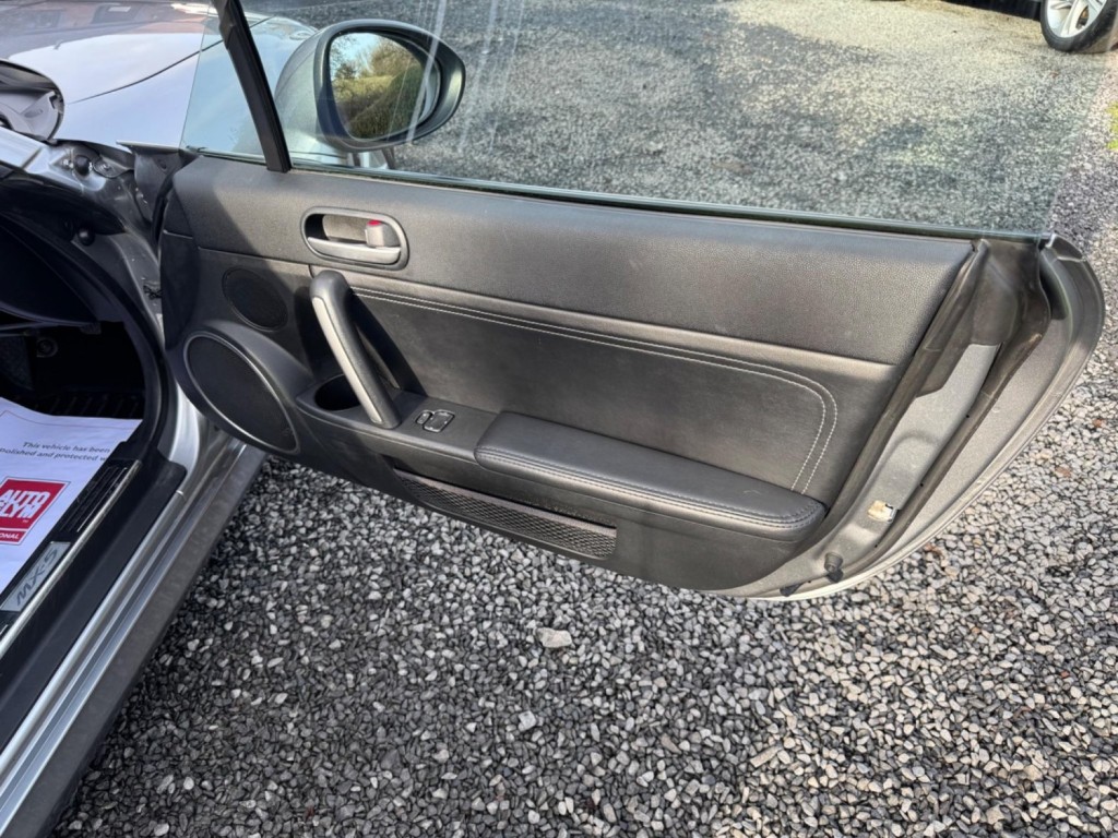 MAZDA MX-5 2.0i Sport Tech Euro 4 2dr 2010