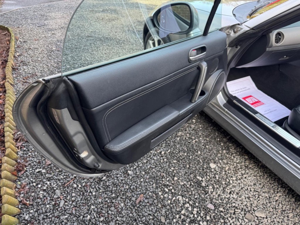 MAZDA MX-5 2.0i Sport Tech Euro 4 2dr 2010