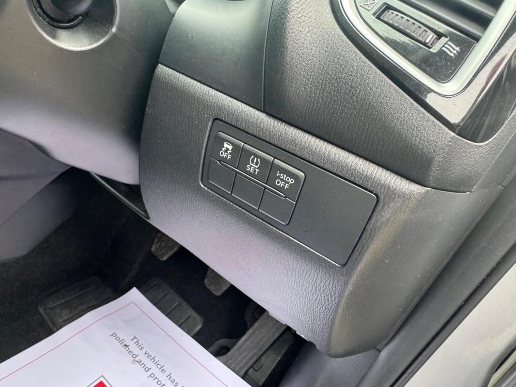 MAZDA MAZDA3 2.0 SKYACTIV-G SE-L Nav Euro 6 (s/s) 5dr 2015