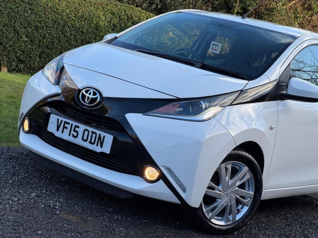 TOYOTA AYGO 1.0 VVT-i x-pression x-wave Euro 5 5dr Euro 5 2015