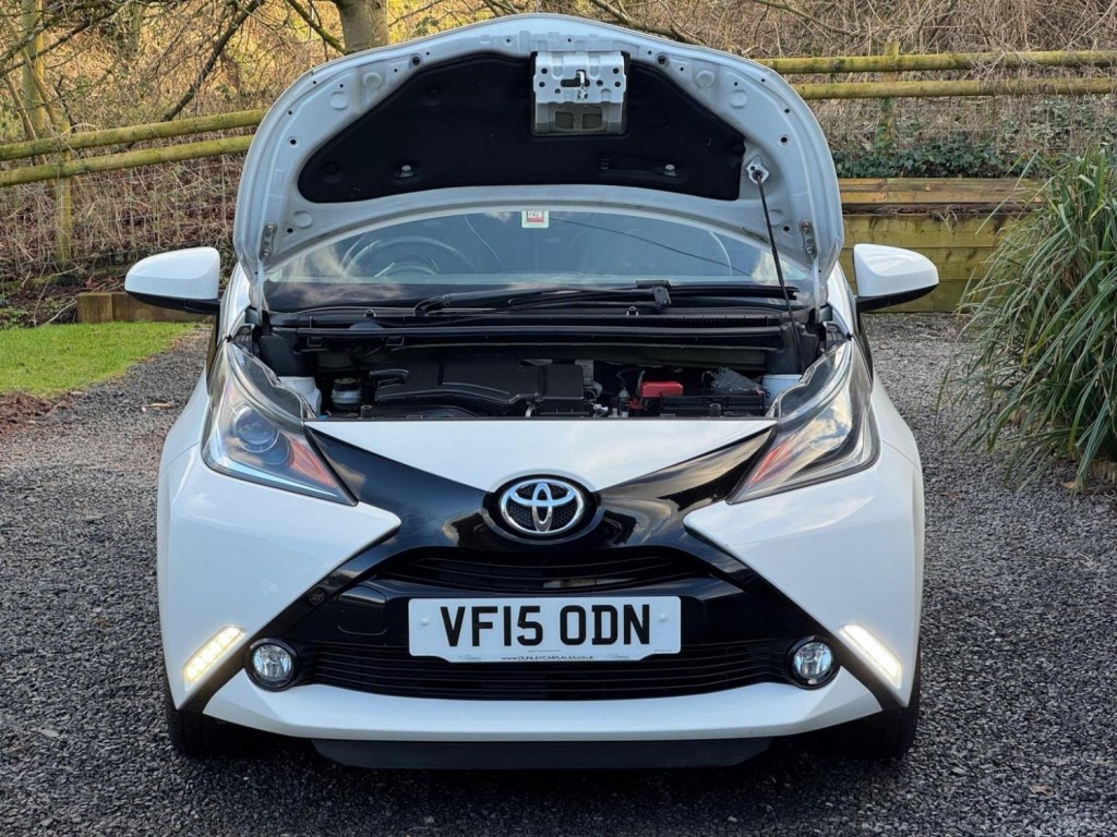TOYOTA AYGO 1.0 VVT-i x-pression x-wave Euro 5 5dr Euro 5 2015