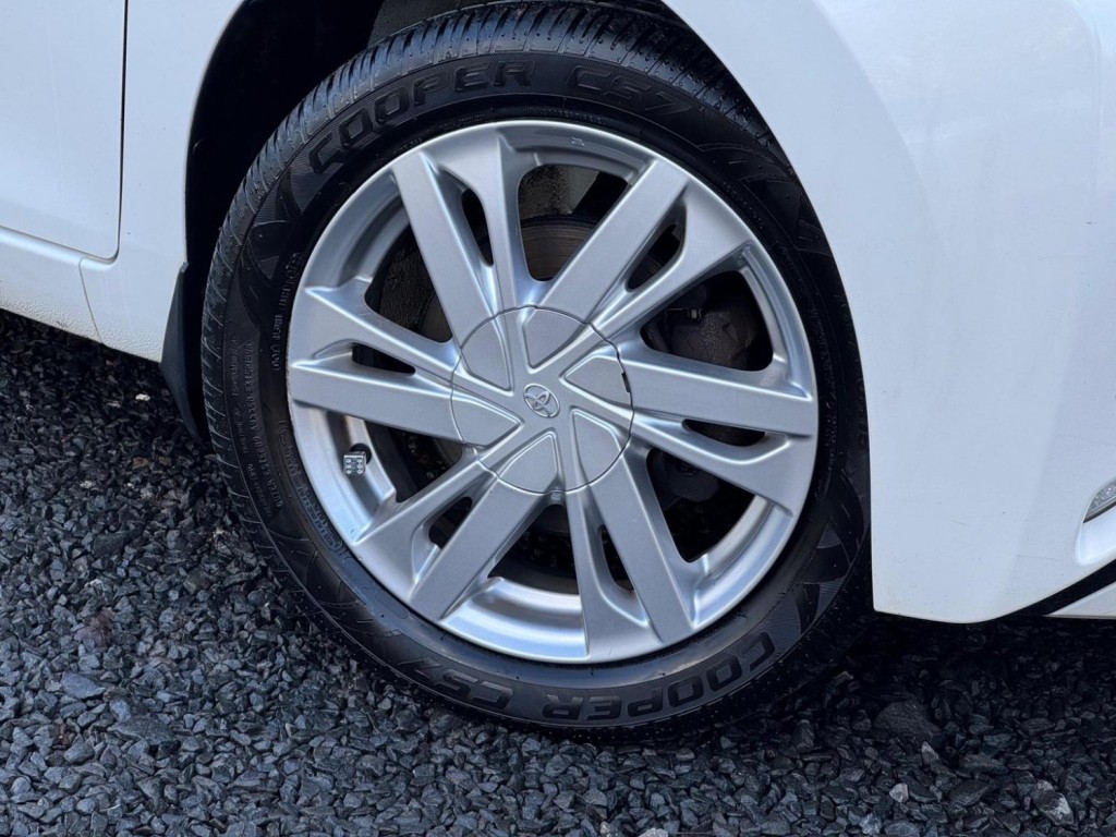 TOYOTA AYGO 1.0 VVT-i x-pression x-wave Euro 5 5dr Euro 5 2015