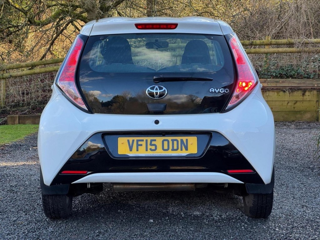 TOYOTA AYGO 1.0 VVT-i x-pression x-wave Euro 5 5dr Euro 5 2015