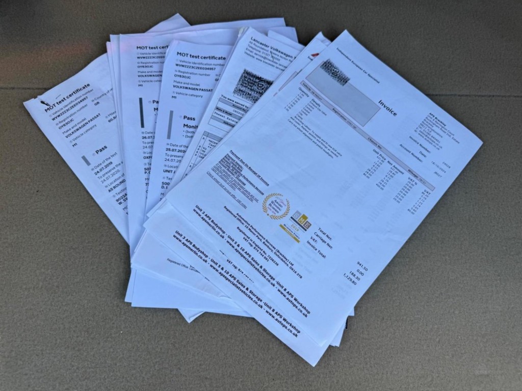 VOLKSWAGEN PASSAT 2.0 TDI BlueMotion Tech Highline Euro 5 (s/s) 5dr 2013