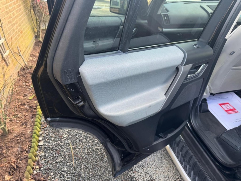 LAND ROVER FREELANDER 2 2.2 TD4 XS Auto 4WD Euro 4 5dr 2010