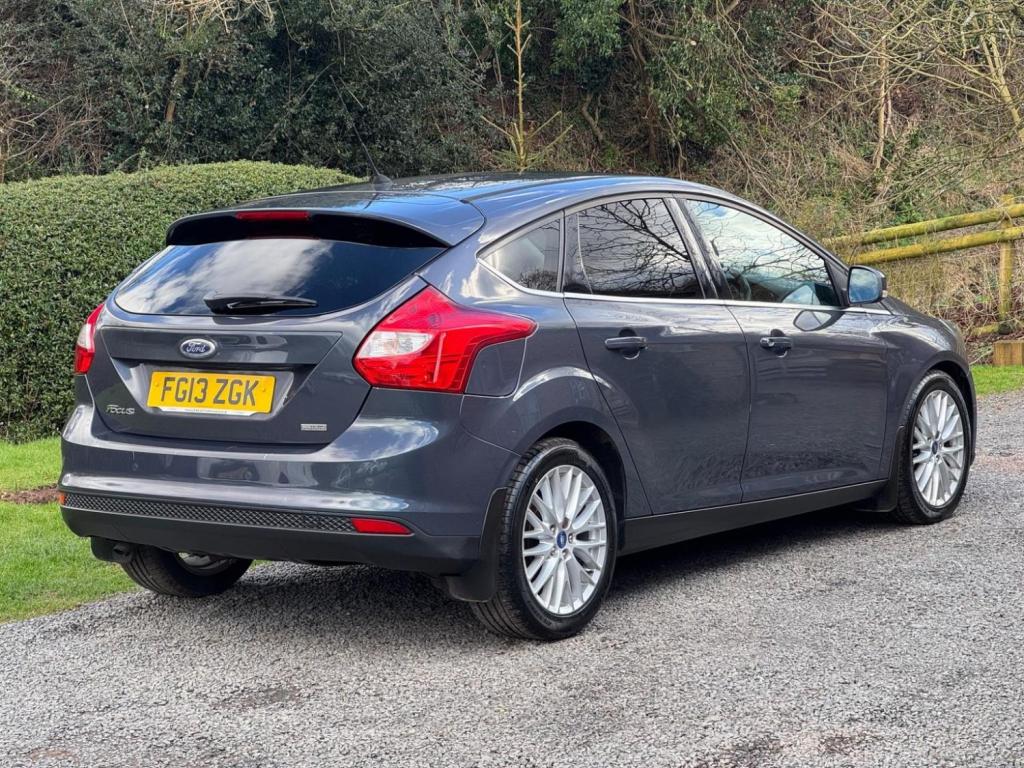 FORD FOCUS 1.0T EcoBoost Zetec Euro 5 (s/s) 5dr 2013