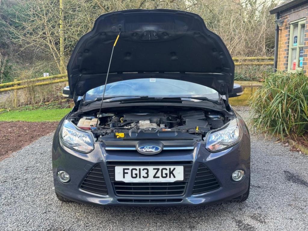 FORD FOCUS 1.0T EcoBoost Zetec Euro 5 (s/s) 5dr 2013