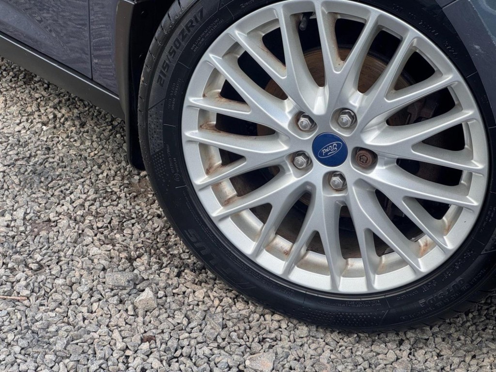 FORD FOCUS 1.0T EcoBoost Zetec Euro 5 (s/s) 5dr 2013