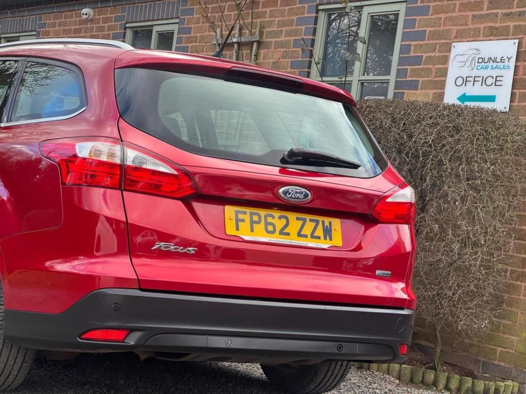 FORD FOCUS 1.0T EcoBoost Titanium Euro 5 (s/s) 5dr 2012