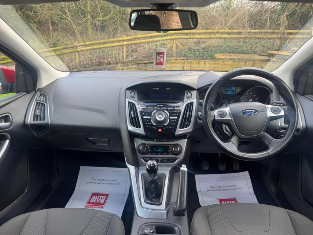 FORD FOCUS 1.0T EcoBoost Titanium Euro 5 (s/s) 5dr 2012
