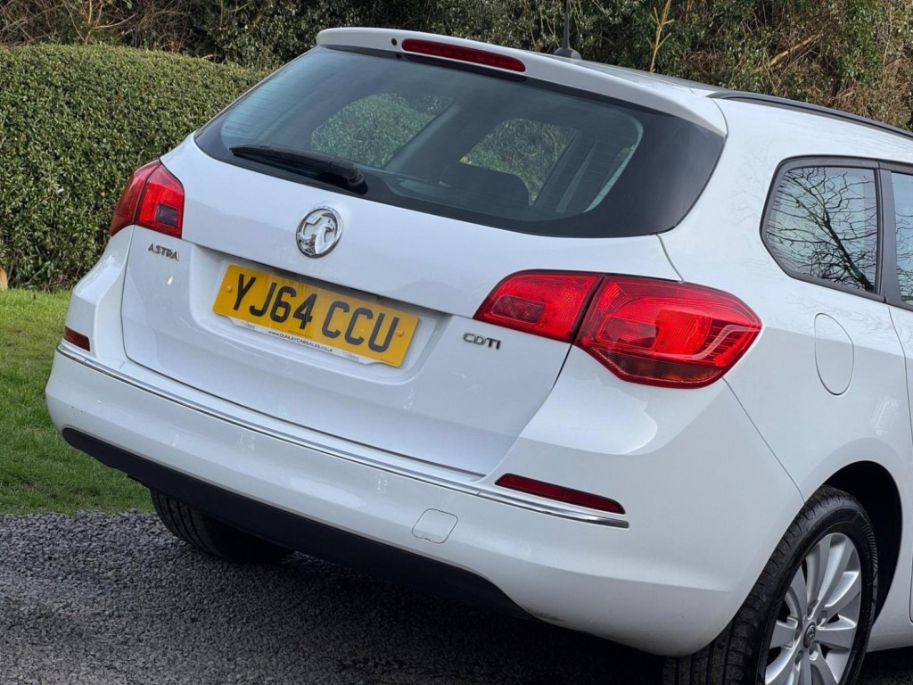 VAUXHALL ASTRA 1.6 CDTi ecoFLEX Design Sports Tourer Euro 6 (s/s) 5dr 2015