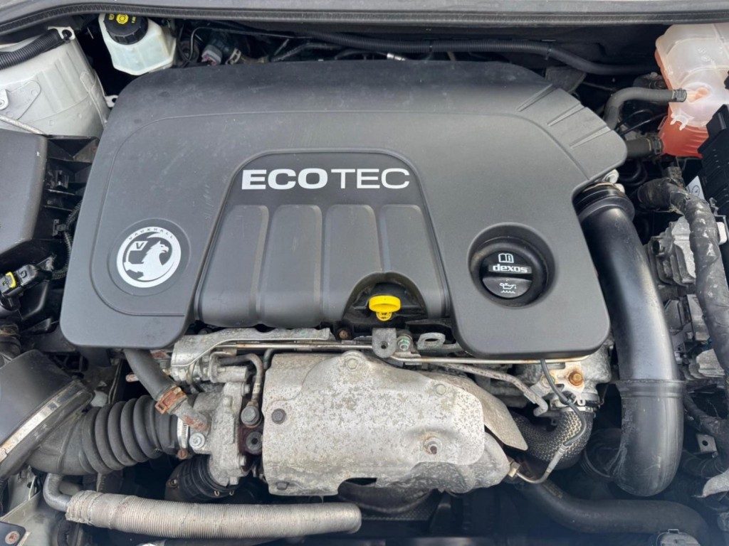 VAUXHALL ASTRA 1.6 CDTi ecoFLEX Design Sports Tourer Euro 6 (s/s) 5dr 2015