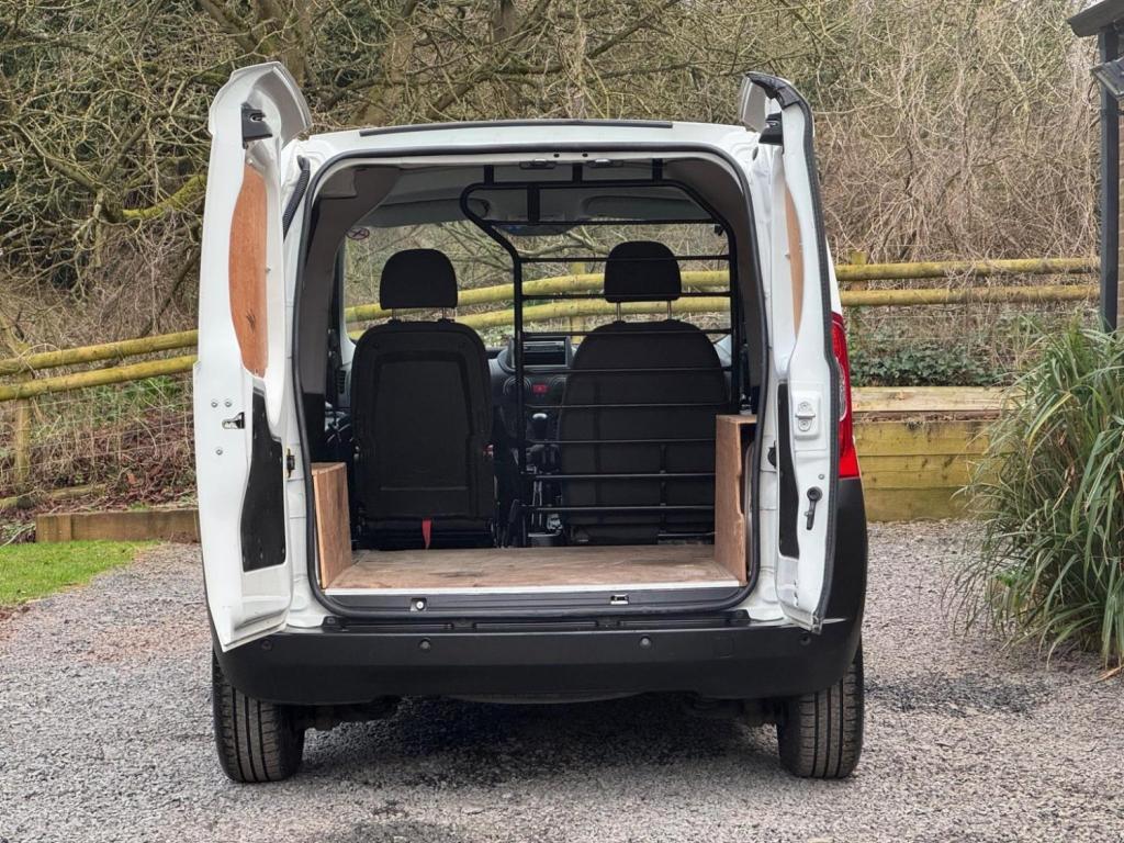 CITROEN NEMO 1.3 HDi 16v Enterprise FWD L1 H1 3dr 2015