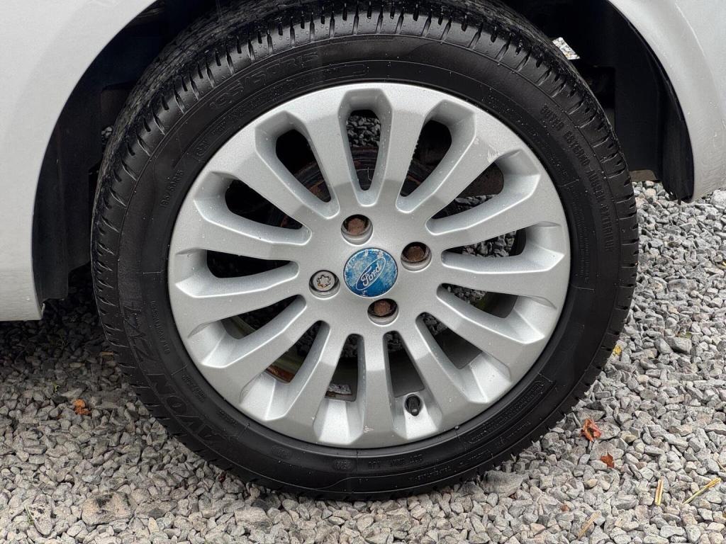 FORD KA 1.2 Zetec Euro 4 3dr 2010