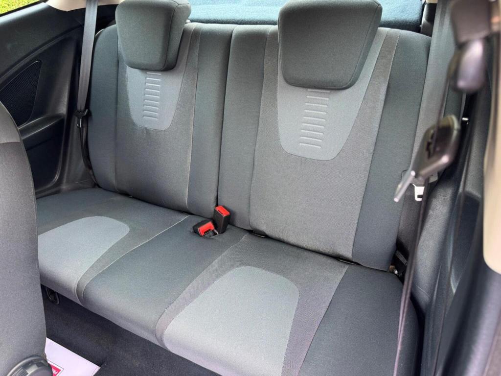 FORD KA 1.2 Zetec Euro 4 3dr 2010