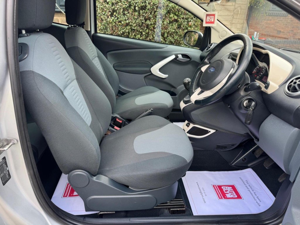 FORD KA 1.2 Zetec Euro 4 3dr 2010