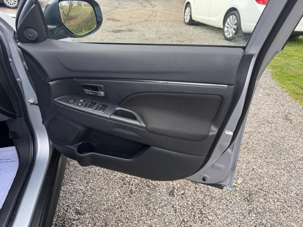 MITSUBISHI ASX 1.6 3 Euro 5 5dr 2014