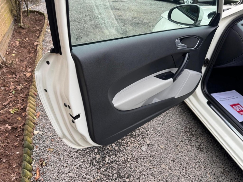 AUDI A1 1.4 TFSI Sport Euro 5 (s/s) 3dr 2014