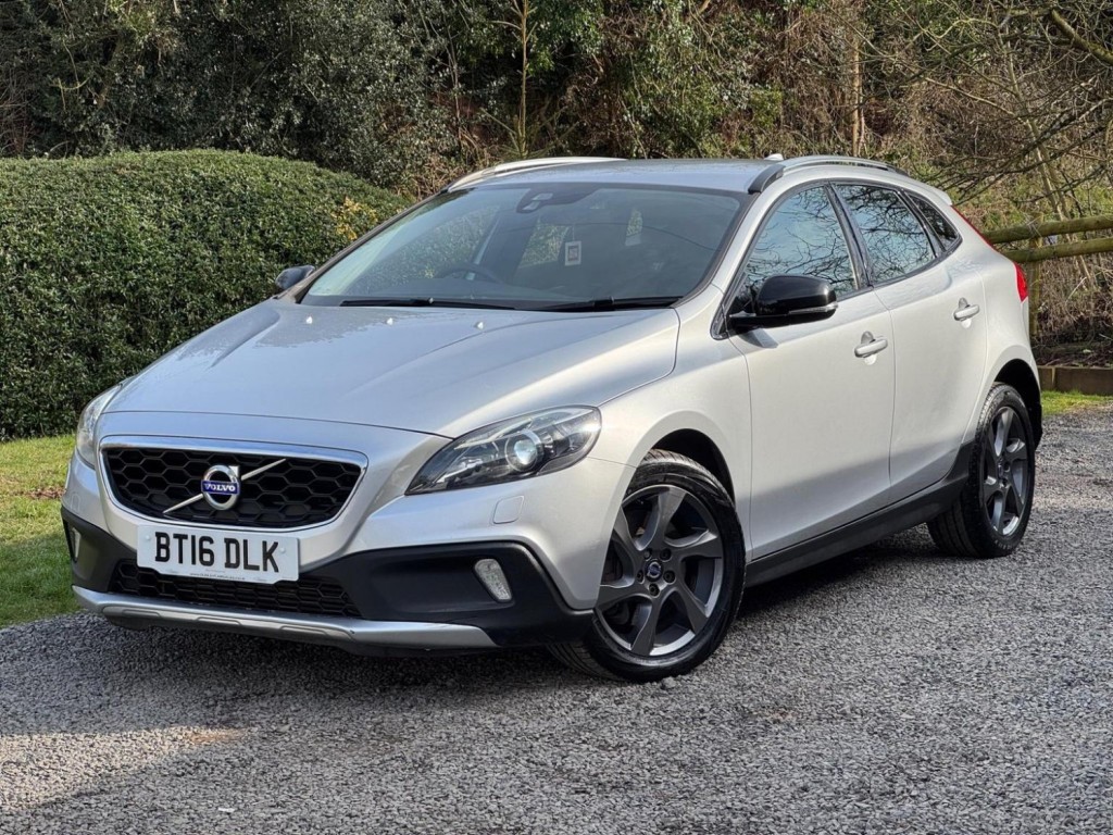 VOLVO V40 CROSS COUNTRY 2.0 D2 Lux Auto Euro 6 (s/s) 5dr 2015