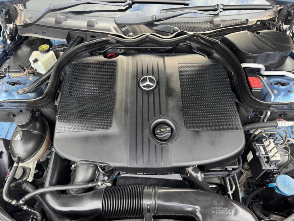 MERCEDES-BENZ E CLASS 2.1 E250 CDI BlueEfficiency Sport Cabriolet Tiptronic Euro 5 2dr 2010