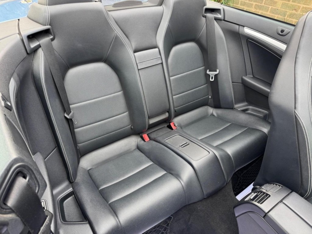 MERCEDES-BENZ E CLASS 2.1 E250 CDI BlueEfficiency Sport Cabriolet Tiptronic Euro 5 2dr 2010