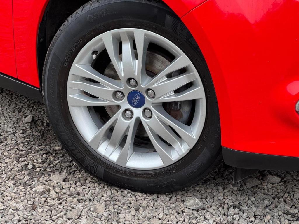 FORD FOCUS 1.0T EcoBoost Titanium Navigator Euro 5 (s/s) 5dr 2014