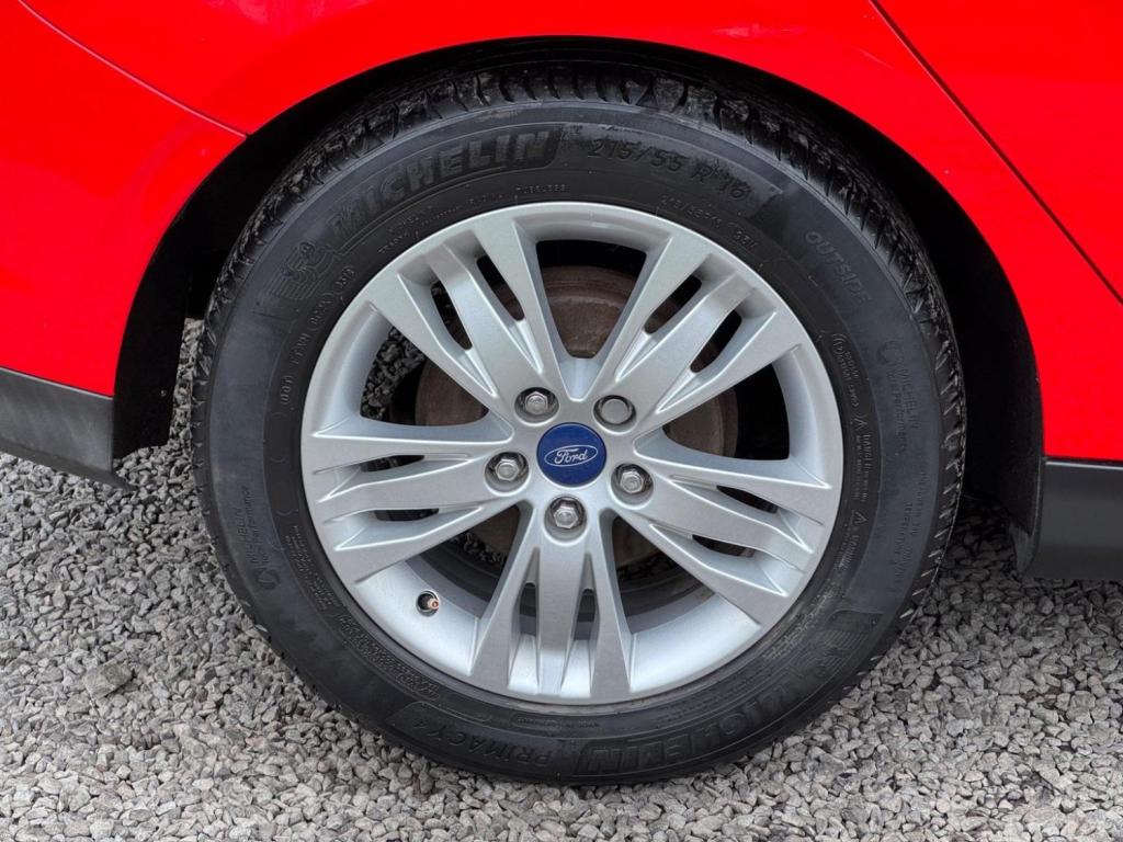 FORD FOCUS 1.0T EcoBoost Titanium Navigator Euro 5 (s/s) 5dr 2014