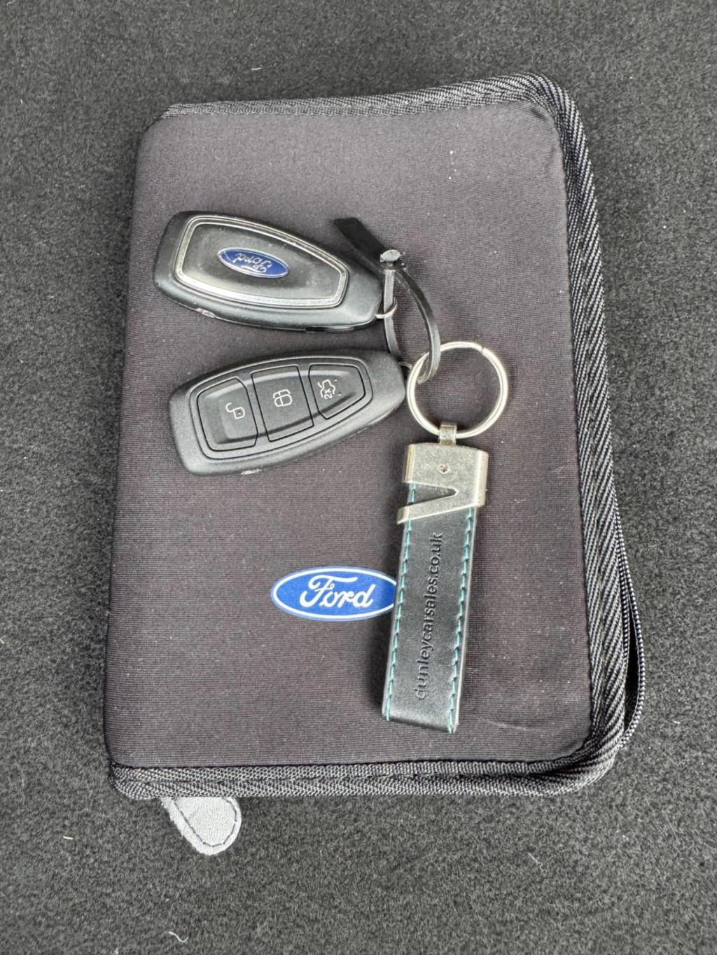 FORD FOCUS 1.0T EcoBoost Titanium Navigator Euro 5 (s/s) 5dr 2014