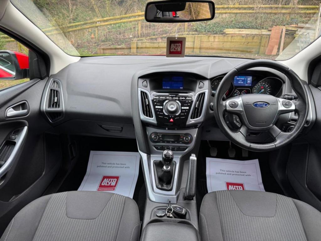 FORD FOCUS 1.0T EcoBoost Titanium Navigator Euro 5 (s/s) 5dr 2014