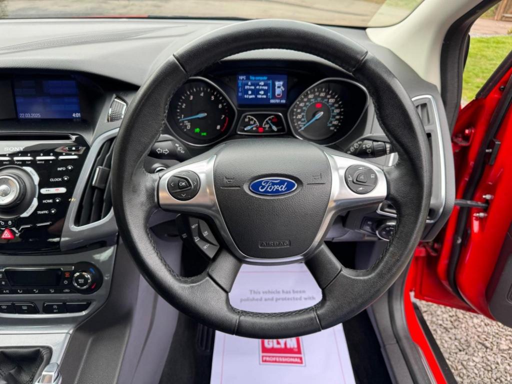 FORD FOCUS 1.0T EcoBoost Titanium Navigator Euro 5 (s/s) 5dr 2014