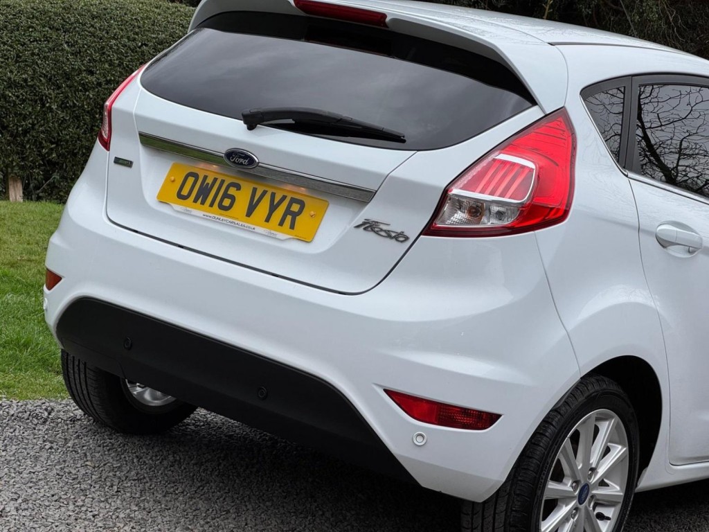 FORD FIESTA 1.0T EcoBoost Titanium Euro 6 (s/s) 5dr 2016