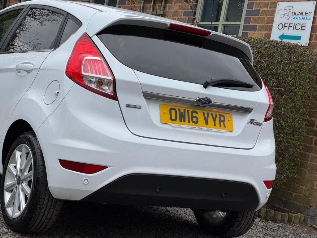 FORD FIESTA 1.0T EcoBoost Titanium Euro 6 (s/s) 5dr 2016