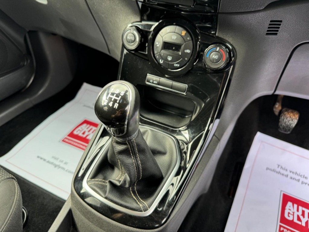 FORD FIESTA 1.0T EcoBoost Titanium Euro 6 (s/s) 5dr 2016