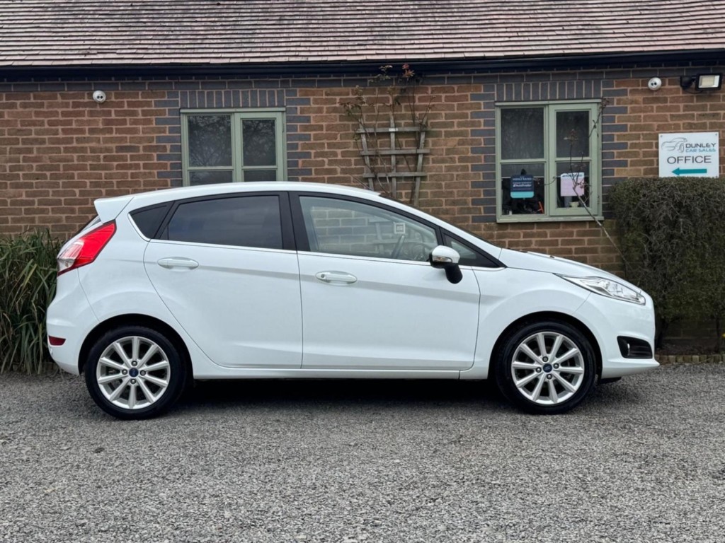 FORD FIESTA 1.0T EcoBoost Titanium Euro 6 (s/s) 5dr 2016