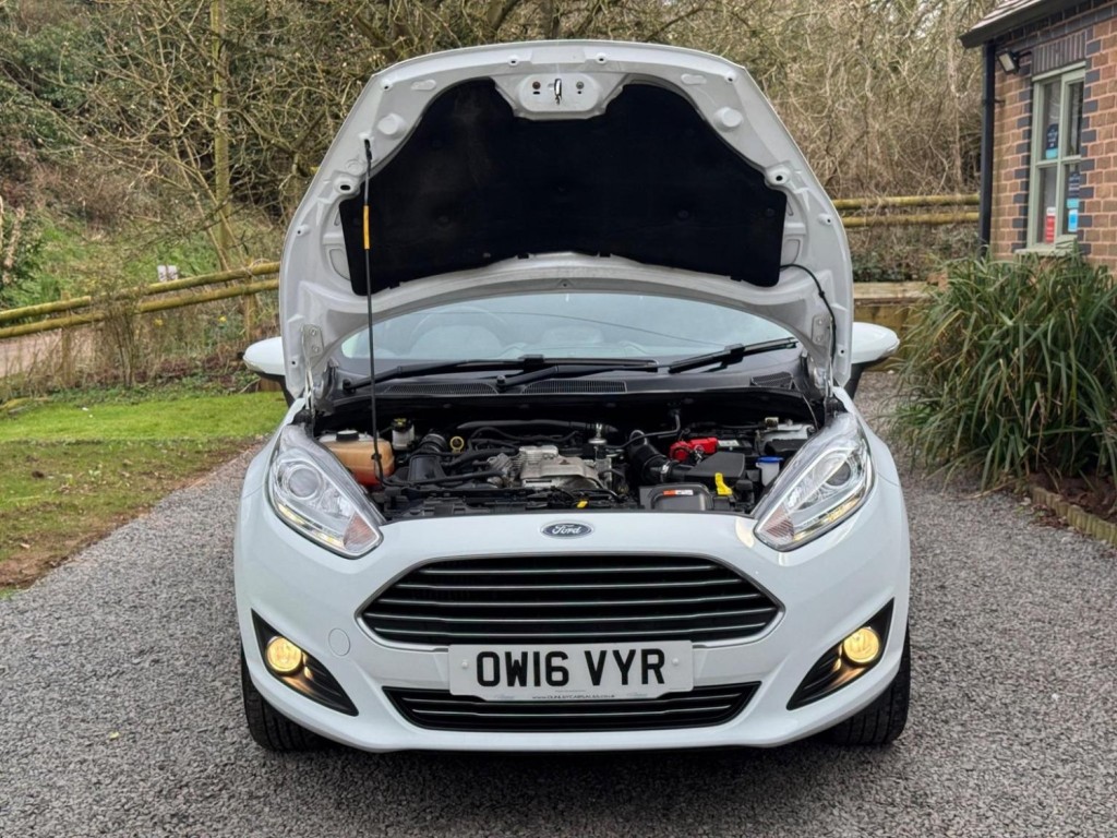 FORD FIESTA 1.0T EcoBoost Titanium Euro 6 (s/s) 5dr 2016