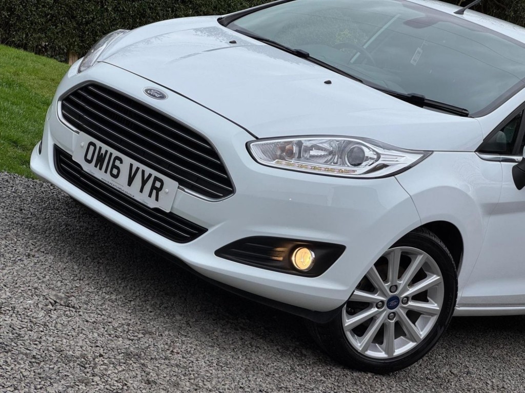FORD FIESTA 1.0T EcoBoost Titanium Euro 6 (s/s) 5dr 2016