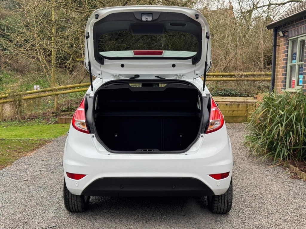 FORD FIESTA 1.0T EcoBoost Titanium Euro 6 (s/s) 5dr 2016